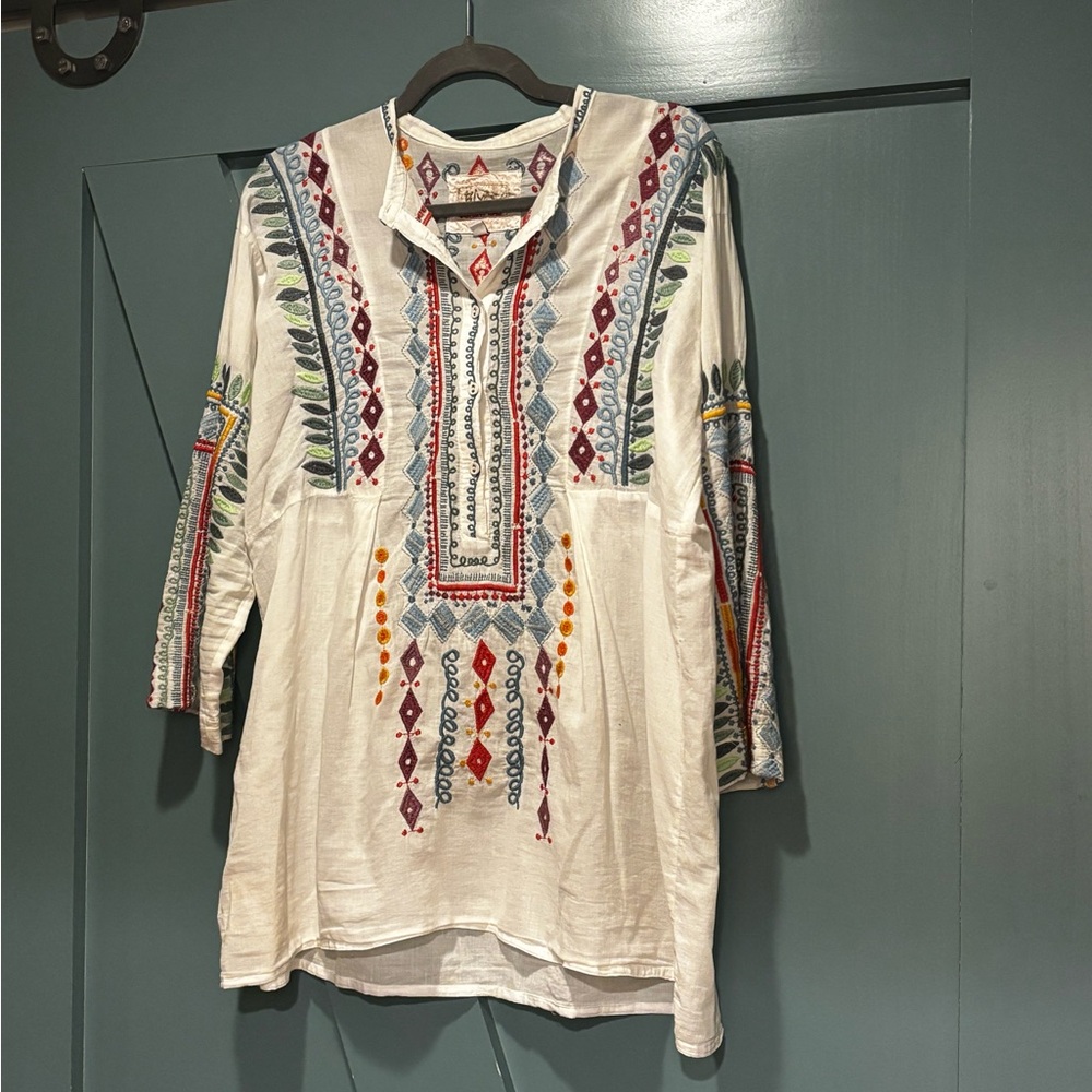 Johnny Was White Tunic with Multicolor Embroidery